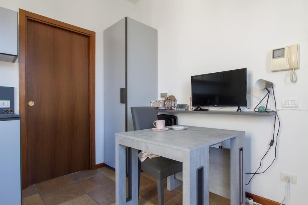 Fabulous Studio In Monza 15 Km To Milan City Centre المظهر الخارجي الصورة